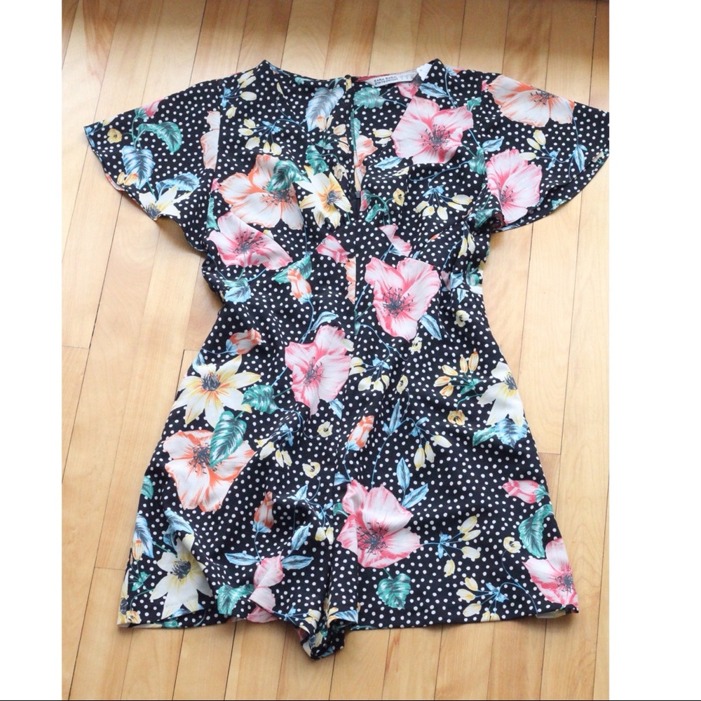 ❤️SOLD❤️Super cute Zara Basic Romper, size S - Picture 3 of 7